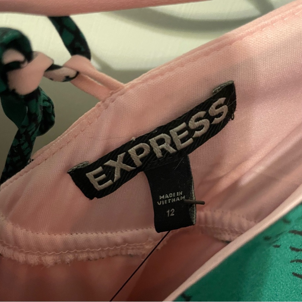 SOLD-Express tropical strappy dress - Picture 12 of 15
